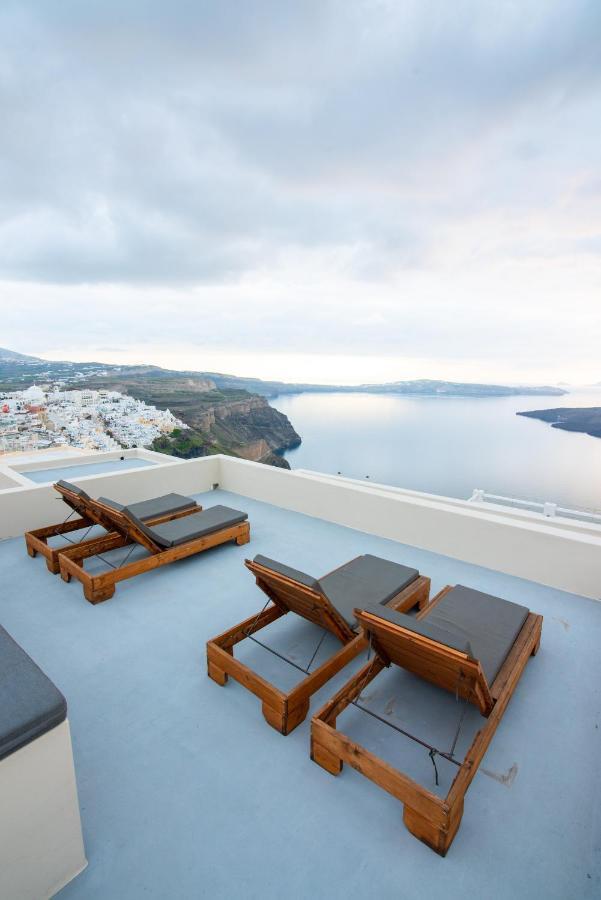 Aparthotel Caldera Cliff Illusion à Fira  Extérieur photo